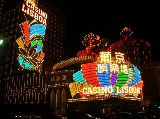 澳門三肖三期必出一期,澳門三肖三期必出一期，揭示背后的風(fēng)險(xiǎn)與挑戰(zhàn)