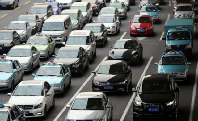 2024新澳門(mén)正版免費(fèi)資本車|不同釋義解釋落實(shí),新澳門(mén)正版免費(fèi)資本車，不同釋義解釋與落實(shí)策略