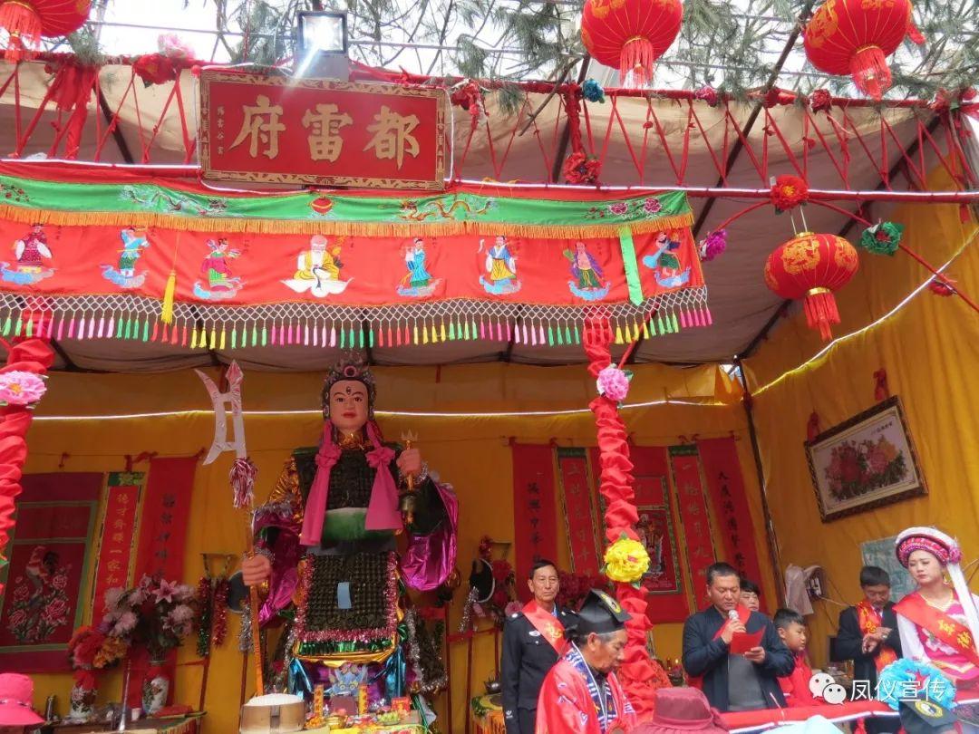 天天彩資料正版免費(fèi)大全|聰明釋義解釋落實(shí),天天彩資料正版免費(fèi)大全與聰明的釋義，落實(shí)行動的智慧