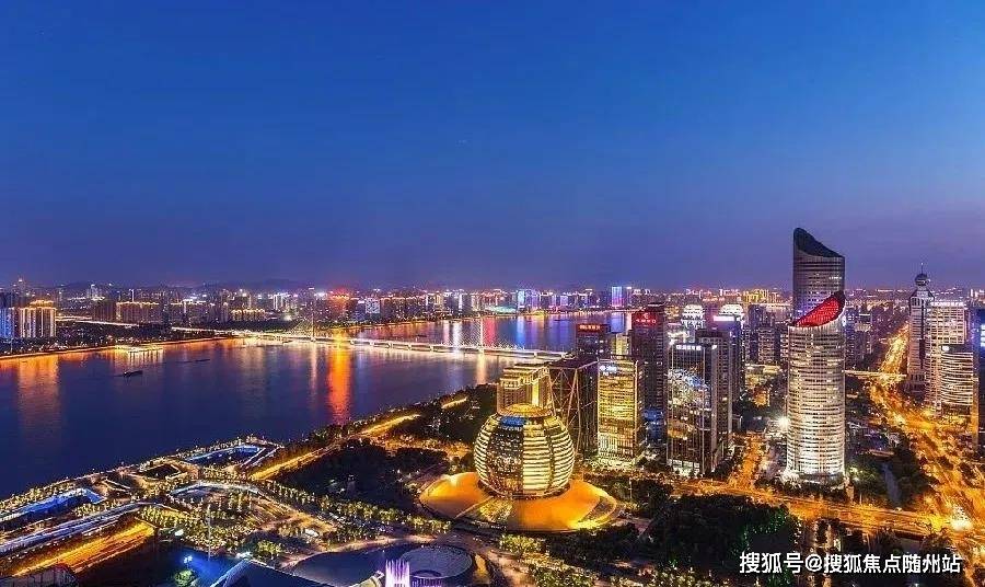 2025新澳門正版資料查詢|描述釋義解釋落實(shí),2025新澳門正版資料查詢，釋義解釋與落實(shí)措施